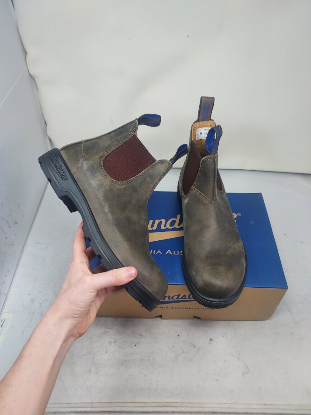 Blundstone WOMENS Thermal Chelsea Rustic Brown Boot